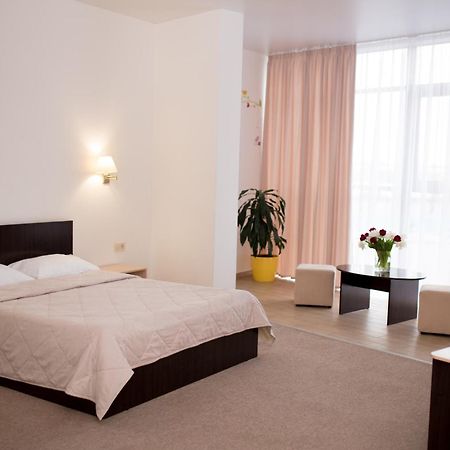 Ostrov River Club Novoselovka  Экстерьер фото