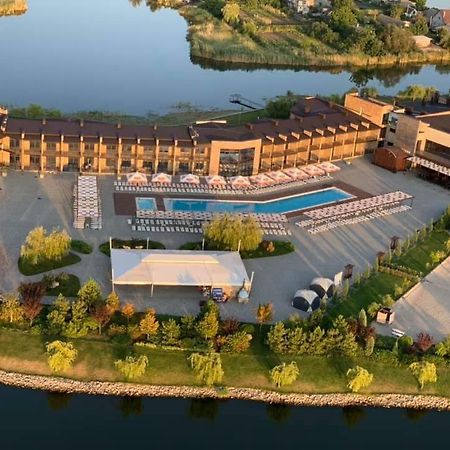 Ostrov River Club Novoselovka  Экстерьер фото